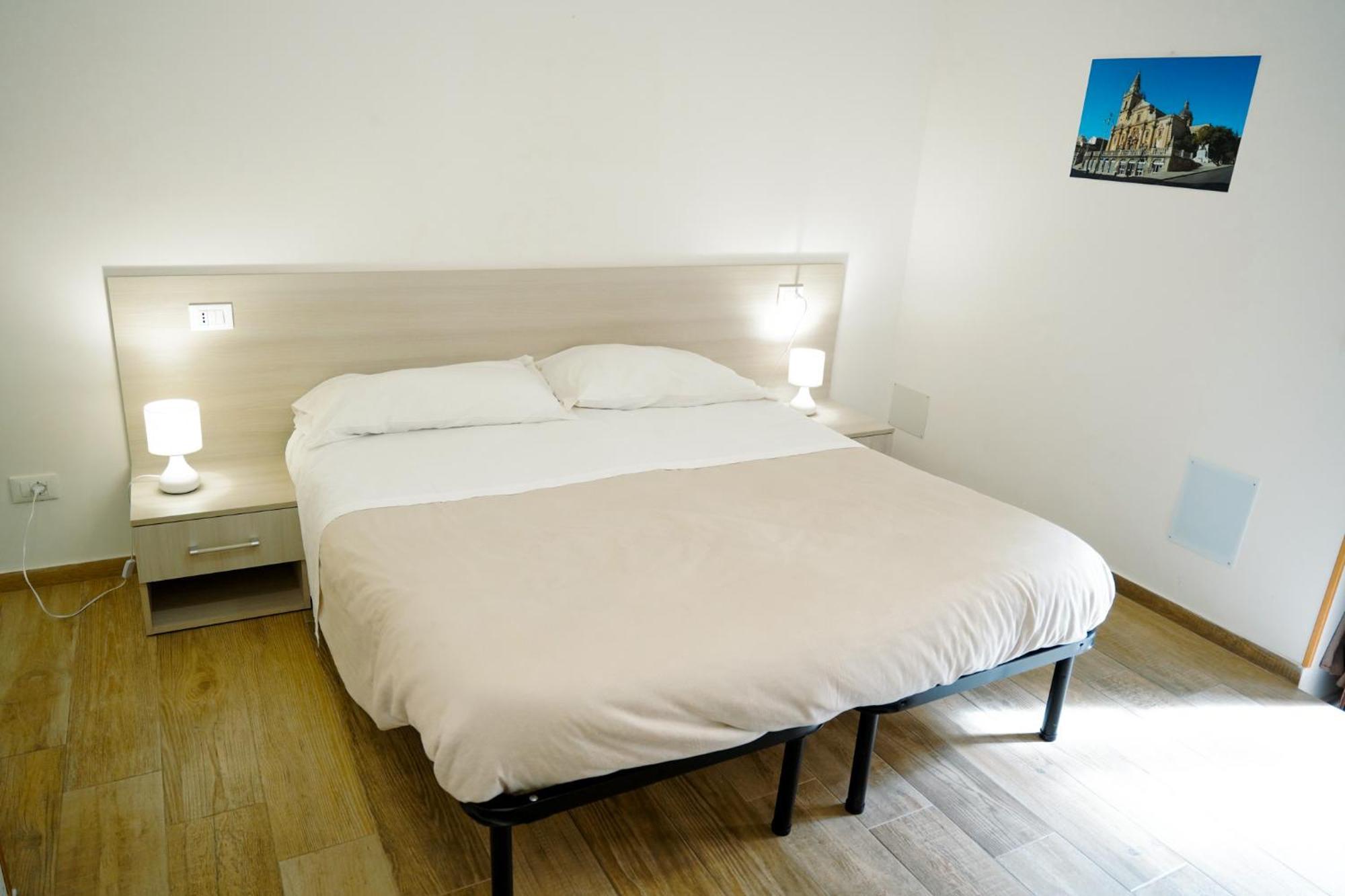 Alex Rooms รากูซา ภายนอก รูปภาพ