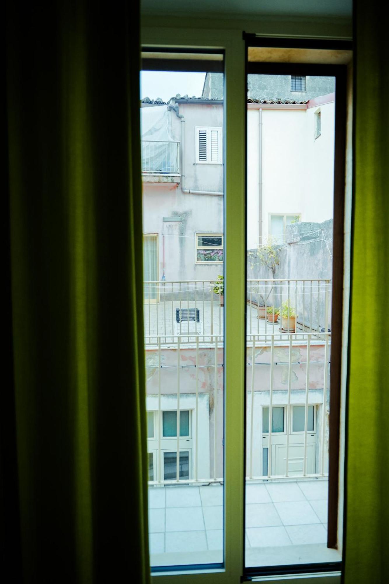 Alex Rooms รากูซา ภายนอก รูปภาพ